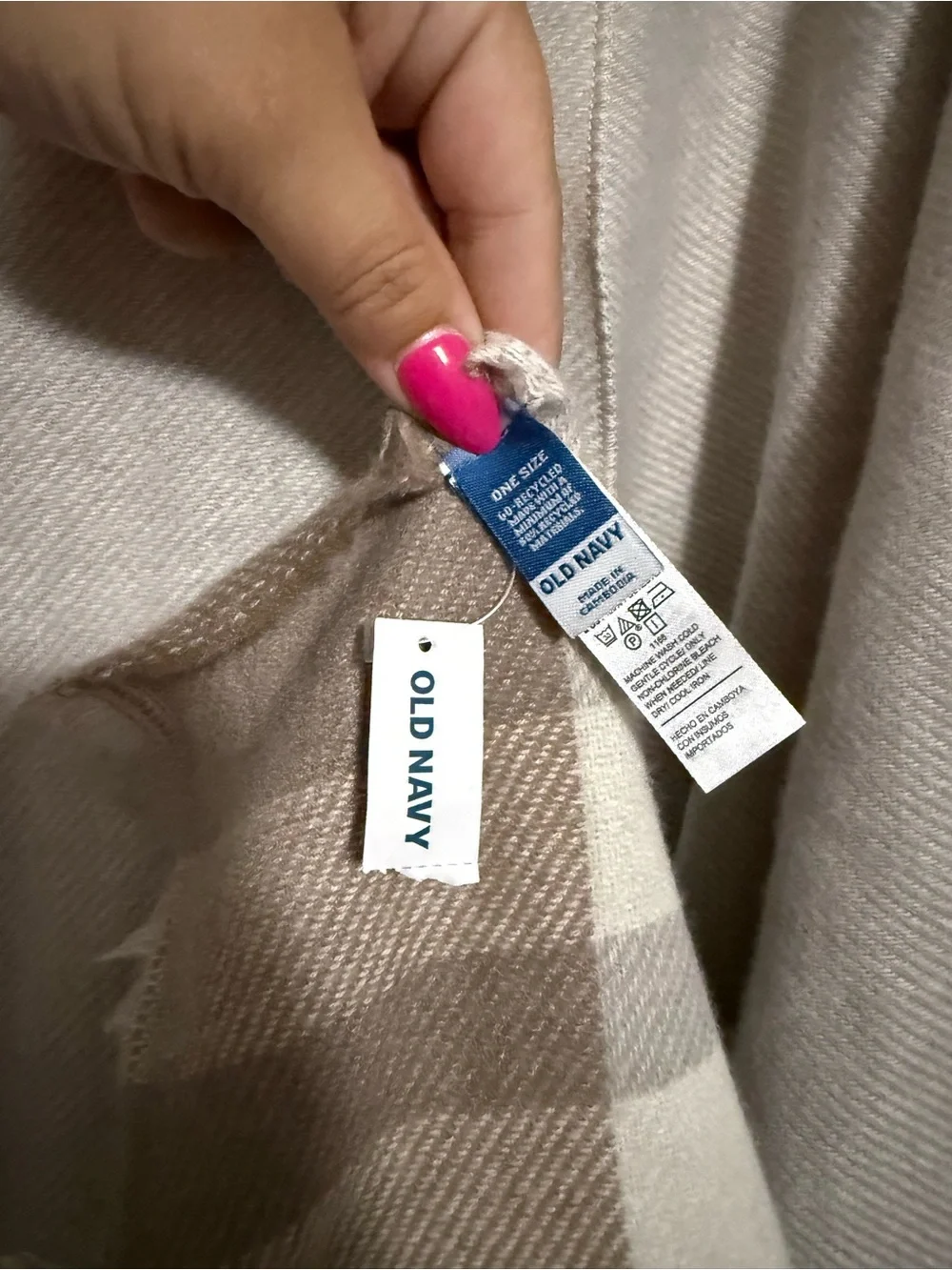 Old Navy Beige and Cream Fringe Poncho - Picture 5 of 6